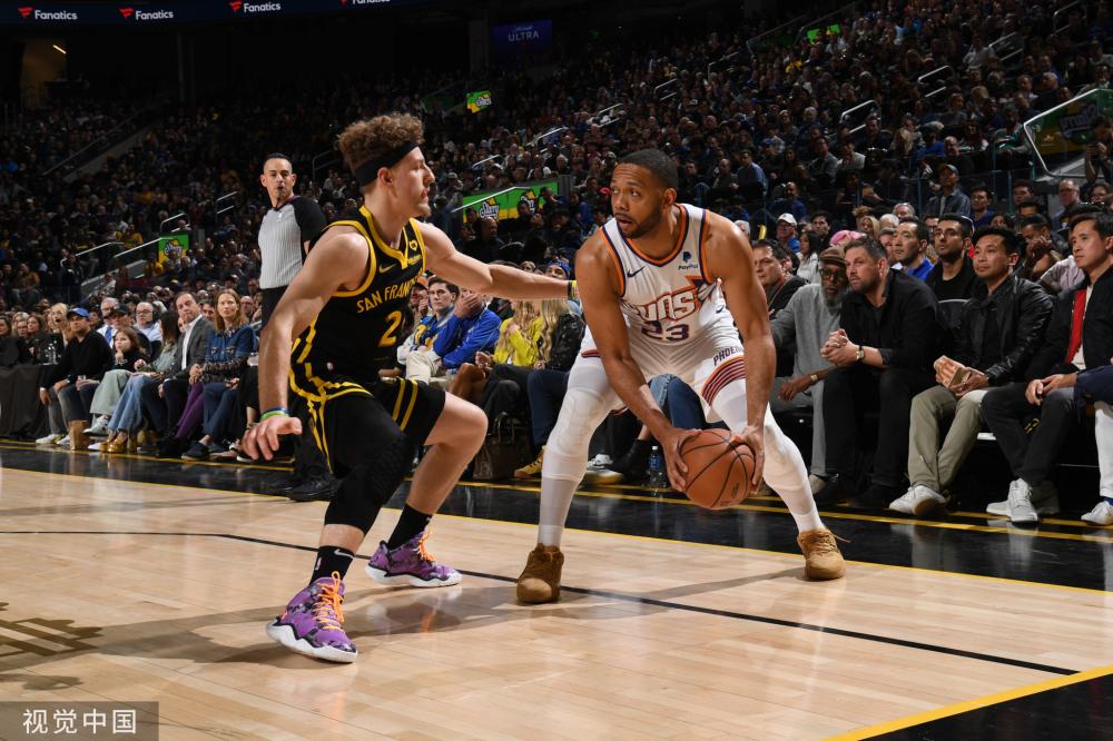 并从中寻求 并从中寻求