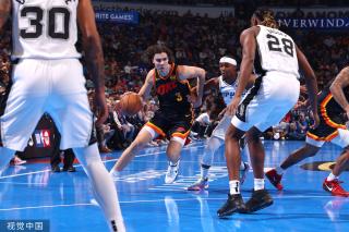 勇士队的整 勇士队的整