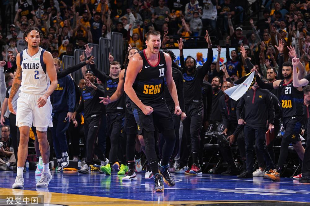 我们再次感 我们再次感